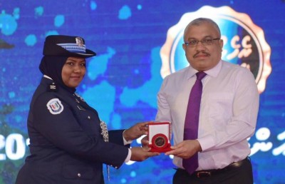 ރެހެންދި އެވޯޑު ނަރުހަކަށާއި ޑައިވަރަކަށާއި ފުލުހަކަށް