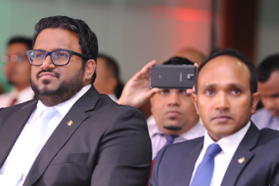 ނައިބު ރައީސް ކަމަށް އައްޔަން ކުރުމަށް ހުށަހަޅާ ނަމަށް ބަހުސް ކުރުމަށް އެއްގަޑިއިރު ހަމަޖައްސައިފި
