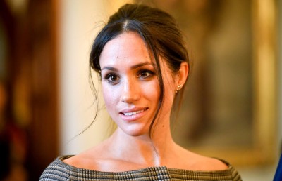 މޭގަން މާކަލްގެ ވެޑިން ޑްރެސްގެ އަގަކީ 8.5 މިލިއަން ރުފިޔާ