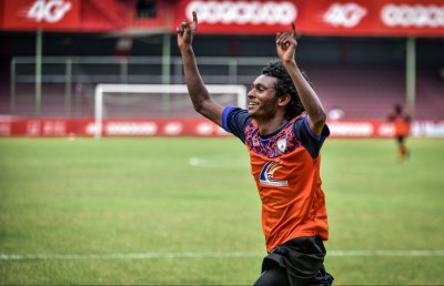 ގްރީންސްޓްރީޓްސް އަތުން އީގަލްސް މޮޅުވެއްޖެ