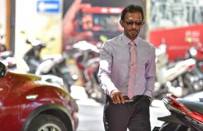 ފޯނު އަތުލުމަށް ފަހު މެންބަރު މުހައްމާ ދޫކޮށްލައިފި