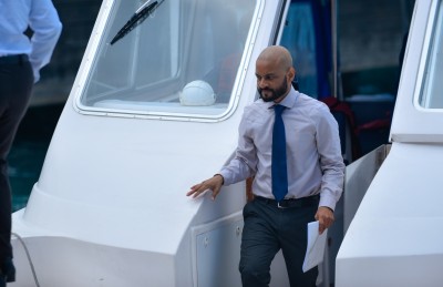 ފާރިސްއާ ދެކޮޅަށް ހުށަހެޅި ހެކިތަކެއް ބަލައިނުގަތުމަށް ނިންމައިފި