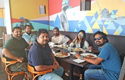 އަންނަ އަހަރު ޑާކް ރެއިނުން ތިން ފިލްމް ގެނެސް ދޭނަން: މޮގާ