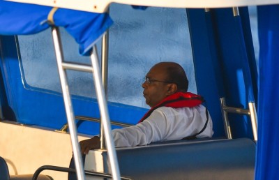 އުއްތަމަ ފަނޑިޔާރު ވެސް ޝަރީއަތް ނިމެެންދެން ބަންދުކުރަން އަމުރުކޮށްފި