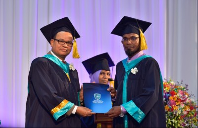 ގައުމެއްގެ ގޮތުގައި ތަރައްގީ ކުރަން ބޭނުންވާ ވަސީލަތްތައް ގާއިމް ކުރެވިފައެއް ނެތް: އާދަމް ޝަރީފް