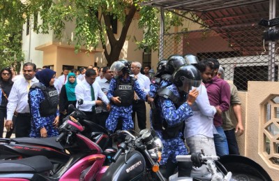 އިބޫ ޖަލުގައި: ހިކުމަތްތެރި ލީޑަރު ގުޑުވައެއް ނުލެވޭނެ