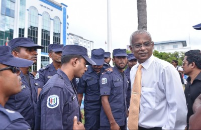 އިބޫ ޖަލުގައި: ހިކުމަތްތެރި ލީޑަރު ގުޑުވައެއް ނުލެވޭނެ