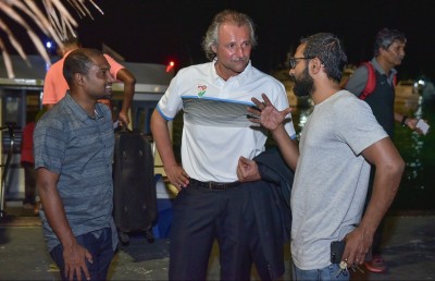 ސިންގަޕޫރު މެޗުގައި ޓީމު ދަސްކުރާނަން: ގައުމީ ކޯޗު