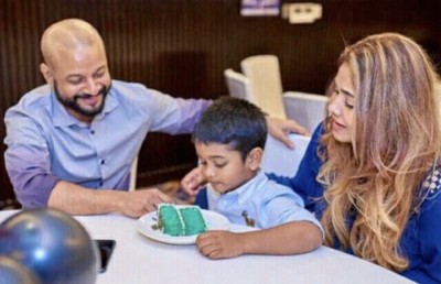 ފާރިސްގެ ދަރިފުޅުގެ މިހާރުގެ އުއްމީދަކީ އޭނާގެ އުފަން ދުވަހު ބައްޕަ ފެނުން