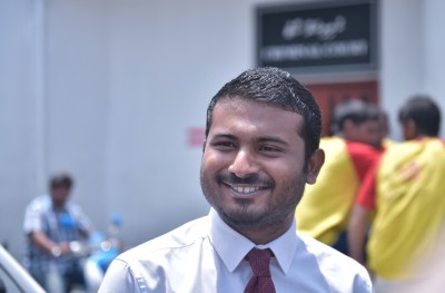 ނޫސްވެރިޔާ ވިސާމާއި އާމިރު ދޫކޮށްލައިފި