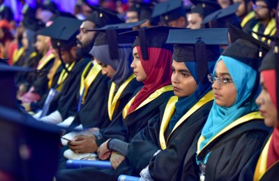 ވިލާ ކޮލެޖުން 400 އަށް ވުރެ ގިނަ ދަރިވަރުން ދަސްވެނިވެއްޖެ