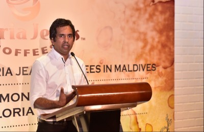 ގްލޯރިއާ ޖީންސް ކޮފީސްއާ އެކު ޕެވިލިއަން ހުޅުވައިފި
