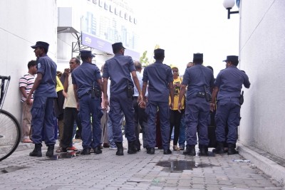 ކާށިދޫ ޕޮލިސްޓޭޝަންގައި ހައްޔަރުކޮށްފައި ހުރި މީހަކު ފިލައިފި