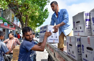 ސަރުކާރުން އުޅެނީ ވިޔަފާރިވެރިންނަށް ޖެއްސުން ކުރަން: އިދިކޮޅު
