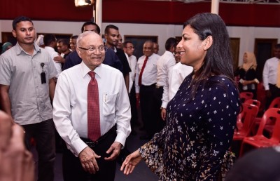 ލީޑަރުންނަށް މުހިންމީ ވެރިކަމެއް ނޫން، ގައުމުގެ ސަލާމަތް: ރޮޒެއިނާ