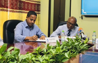 ރިސާޗުތައް ހެދުމުގައި ގުޅިގެން މަސައްކަތްކުރަން ވިލާ ކޮލެޖުން އެޗްއާރު އެސޯސިއޭޝަނާއެކު ސޮއިކޮށްފި