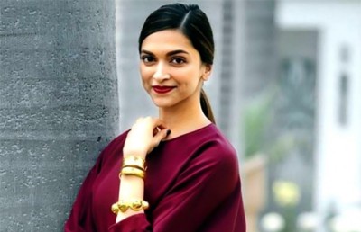 ދީޕިކާ ވެސް ފިލްމު އުފެއްދުމުގެ ވިސްނުމުގައި