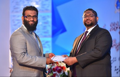 ވަކީލުންގެ ބިލް އެކުލަވާލަނީ ބާ ކައުންސިލެއް އުފައްދާ ގޮތަށް: އަނިލް
