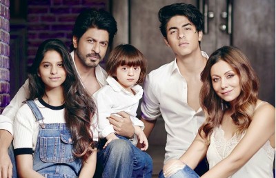 ޝާހްރުކް ހާން ބޭނުމީ ހަގު ދަރިފުޅު އަބްރަމް ހޮކީ ތަރިއަކަށް ވާން