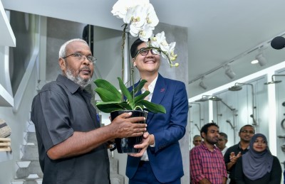 ވެލިގާ ހާޑްވެއާ އިން "ބްލަންކް"ގެ ނަމުގައި އާ ޝޯރޫމް ހުޅުވައިފި