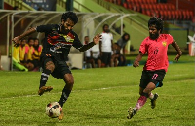ޔޫވީ ބަލިކޮށް އީގަލްސް އެއް ވަނަ އަށް