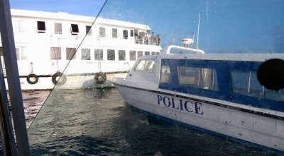 ބިލެއްދޫން މާލެ ދަތުރުކުރި ބޯޓެއްގެ އިންޖީނުން ދުންއަރާތީ ފުލުހުންނާއި ސިފައިން އެހީތެރިވެއްޖެ