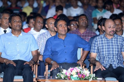 ލޯންޗުކޮޅު ހާދިސާއާ ގުޅިގެން އެކުލަވާލި ކޮމިޝަން ހިންގުން އުމަރާ ހަވާލުކުރައްވައިފި