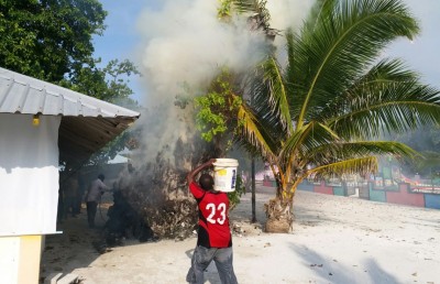 ތަކަންދޫގައި އަލިތަކުރުފާނު އިންދެވި ކާނިގަހުގައި ރޯކޮށްލައި ބޮޑެތި ގެއްލުންތަކެއް ދީފި
