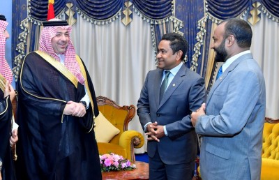 މަދީނާ ޔުނިވަސިޓީގެ ރެކްޓާއާ، ރައީސް ޔާމީން ބައްދަލުކުރައްވައިފި