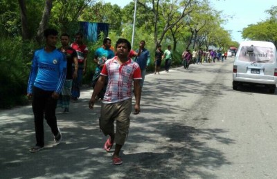 ސިފައިންނާއި ފުލުހުންގެ ފްލެޓްތައް އަޅާ ކުންފުނީގެ މުވައްޒަފުން ހަޅުތާލުކުރަނީ