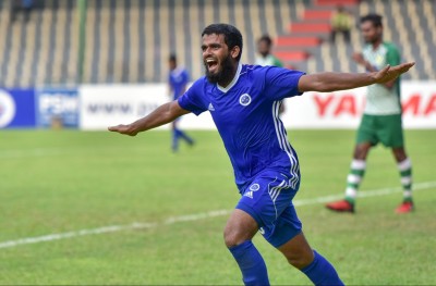 އަކްރަމް ވަރުގަދަ އަޒުމެއްގައި!