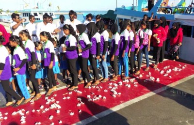ކާއްޓާއި ދިއްގާދަނޑީގެ އެހީގައި ގޮއިދޫން ކުޅިވަރުގައި ކުރި ދަތުރު