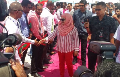 ފަސްޓް ލޭޑީ ފާތުން އަށް ވިލުފުށިން "ފިނިފެންމަލުގެ ފިޔަތަކުގެ" މަރުހަބާއެއް