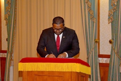 ނައިބު ރައީސްގެ އިތުބާރުނެތް މައްސަލަ ސަރުކާރު ކޯލިޝަނުން ހުށަހަޅަނީ
