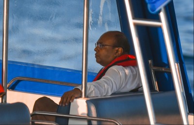 ޖެމްސްގެ ޚިދުމަތް މެދުކަނޑާލިކަން ނުވެސް ދެނަހުރިން: އުއްތަމަ ފަނޑިޔާރު