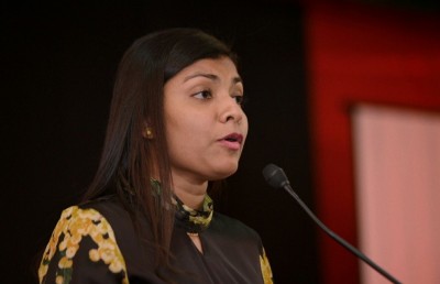 ސަރުކާރުން ދެމުން ދަނީ ނުފެންނަ ގެއްލުންތަކެއް: ރޮޒެއިނާ