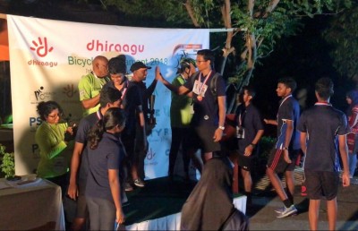 ބައިކް މޯލްޑިވްސް އިން ދަރިވަރުންނަށް ބައިސިކަލް ރޭހެއް ބާއްވައިފި