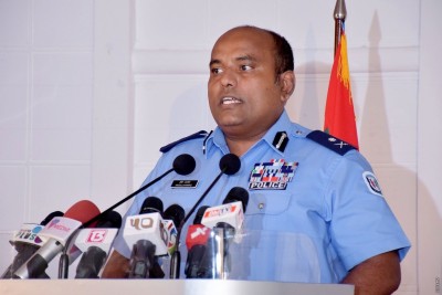 ހައްޔަރުކުރި މީހެއްގެ ފޯނުން ވަނީ މިހާރު ފެނިފައިވާ ހަތިޔާރުތަކުގެ ފޮޓޯ ފެނިފައި: ފުލުހުން