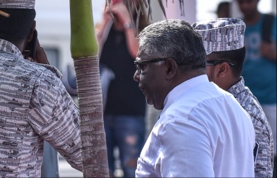 ގިސްލައި ކީރިތިކުރައްވަމުން އަލީ ހަމީދު ހުރިހާ ވާހަކަތަކެއް ވިދާޅުވެއްޖެ!