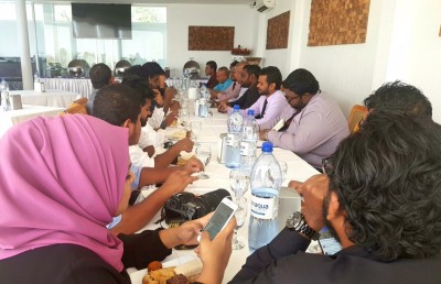 ރިޔާސީ އިންތިޚާބަށް އީސީއާ އެކު މަސައްކަތް ކުރާނެ ބަޔަކު ހޯދަނީ