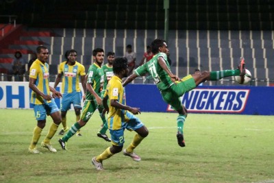 ވެލެންސިއާ އަތުން މާޒިޔާއަށް އުދަނގޫ މޮޅެއް