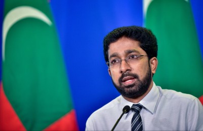 މި ސަރުކާރާ ގުޅޭ މައްސަލަތަކެއް ނުބަލަން: ކޮމިޝަން