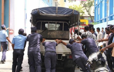 ޓޯކޮށްގެން ގެންނަ އުޅަނދުތަކުގެ މައުލޫމާތު ޕޮލިސް ވެބްސައިޓުގައި އާންމު ކުރަނީ