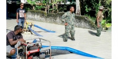 އައްޑޫ ވިއްސާރާގައި ގެއްލުންވި ފަރާތްތަކަށް ސަރުކާރުން ފައިސާގެ އެހީދޭން ފަށައިފި
