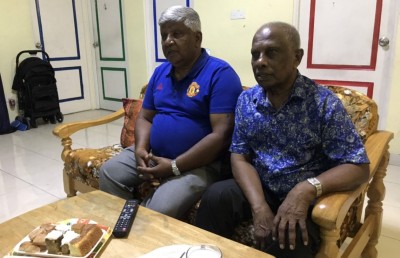 ދިވެހި ފުޓްބޯޅަ ގޮވައިގެން ގަދަ ކަނޑުގައި ފެތި ކޯޗު!