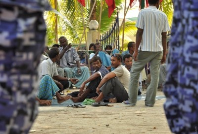 ރައީސްގެ ސިޔާސަތު: އެއްފަސްކުރާނީ "ދަމާ ބާރުގައި"