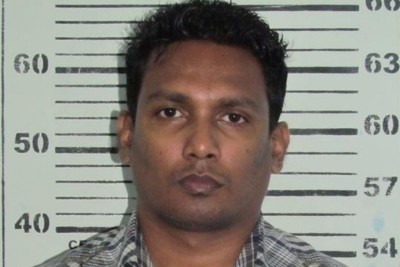 އަޒުލިފް މަރުވިކަމަށް ގަބޫލެއް ނުކުރަން: ހޯމް މިނިސްޓަރު
