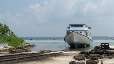 މަތިވެރީގައި ސްލިޕްވޭއެއް ހެދުމަށް ބިޑަށް ހުޅުވާލައިފި