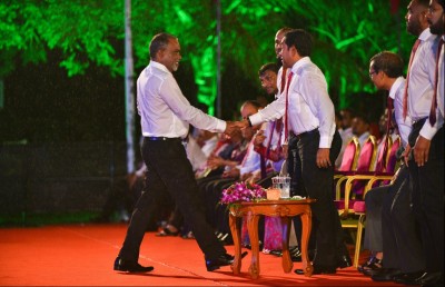 ޑިމޮކްރެސީ އަކީ ހުދުމުހުތާރުގެ ދެ ވަނަ މާނަތޯ؟