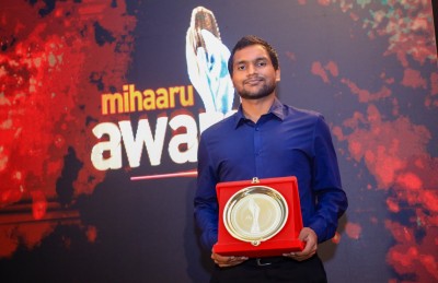 ޒަޔާންގެ ކެރިއަރު: ގޮންޖެހުން، ބުރަ މަސައްކަތް، ކާމިޔާބު!